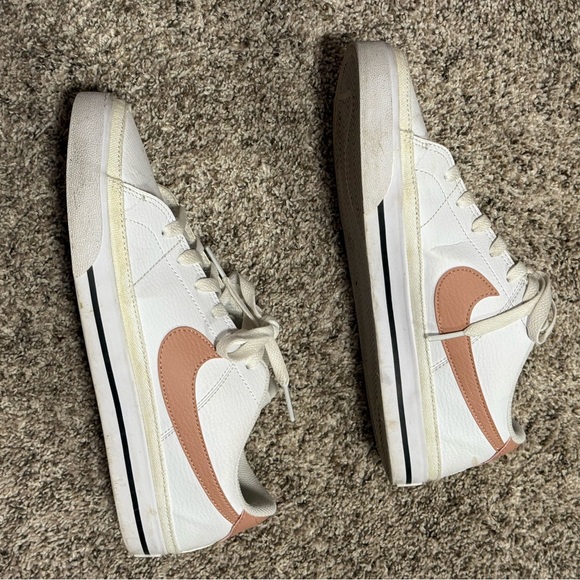Nike White and Tan Sneakers - Picture 2 of 5